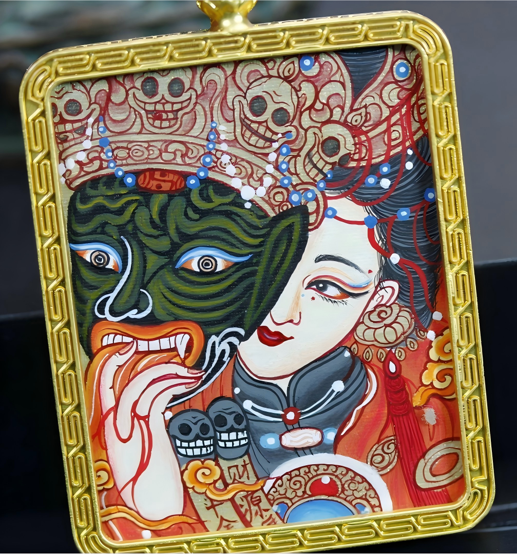 Close-up of an AURESTAR Zaki Lhamo pendant with a copper case.